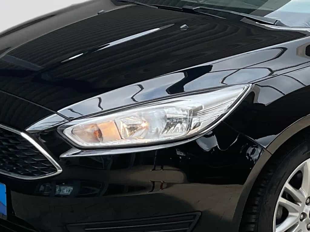 Ford Focus Turnier Trend 03/2018-photo-3