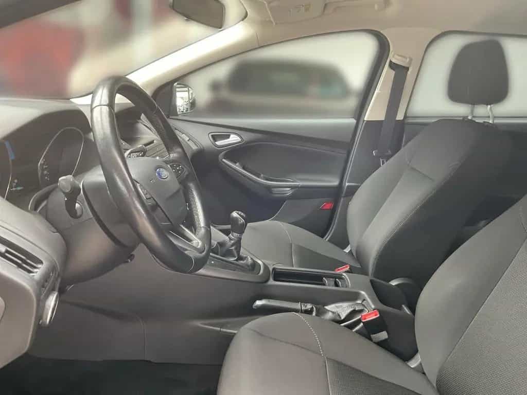 Ford Focus Turnier Trend 03/2018-photo-5