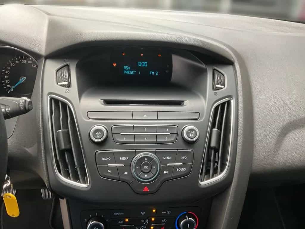 Ford Focus Turnier Trend 03/2018-photo-7