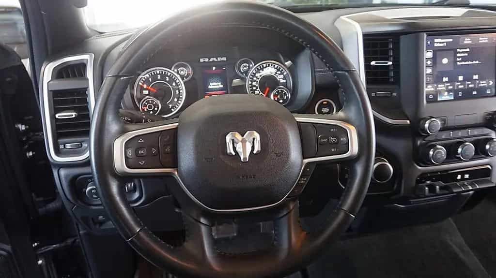 Dodge RAM 1500 HEMI 5.7l Crew-Cab*4x4*6Sitz*HOCH-BREIT 07/2023-photo-11