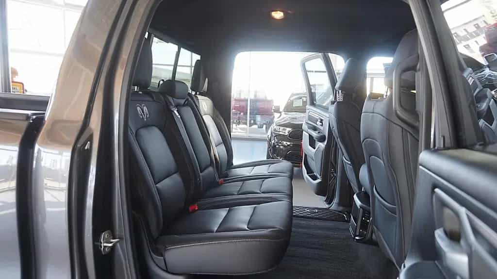 Dodge RAM 1500 HEMI 5.7l Crew-Cab*4x4*6Sitz*HOCH-BREIT 07/2023-photo-12