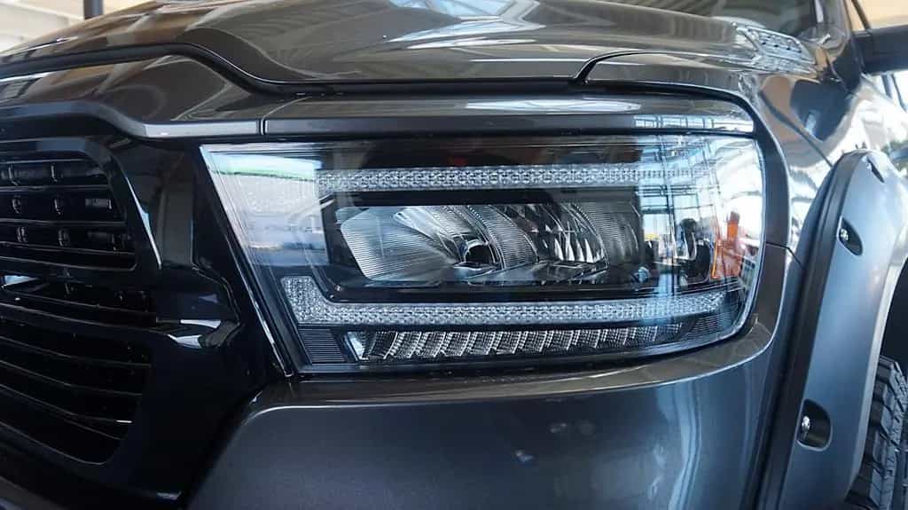 Dodge RAM 1500 HEMI 5.7l Crew-Cab*4x4*6Sitz*HOCH-BREIT 07/2023-photo-25