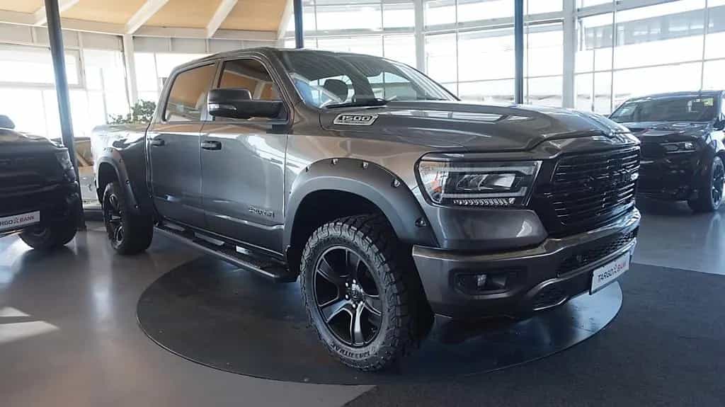 Dodge RAM 1500 HEMI 5.7l Crew-Cab*4x4*6Sitz*HOCH-BREIT 07/2023-photo-4