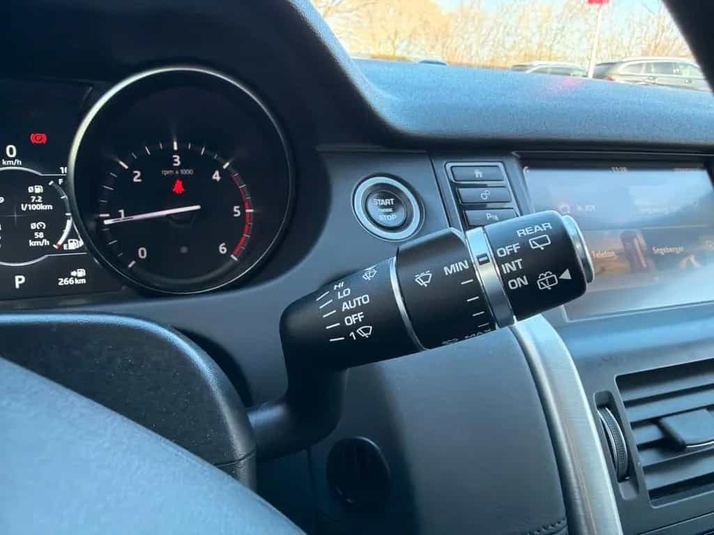Land Rover Discovery Sport SE AWD 11/2018-photo-21