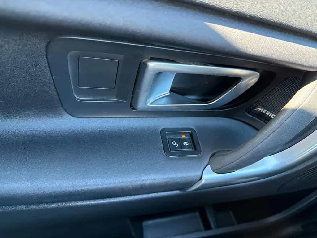 Land Rover Discovery Sport SE AWD 11/2018-photo-29