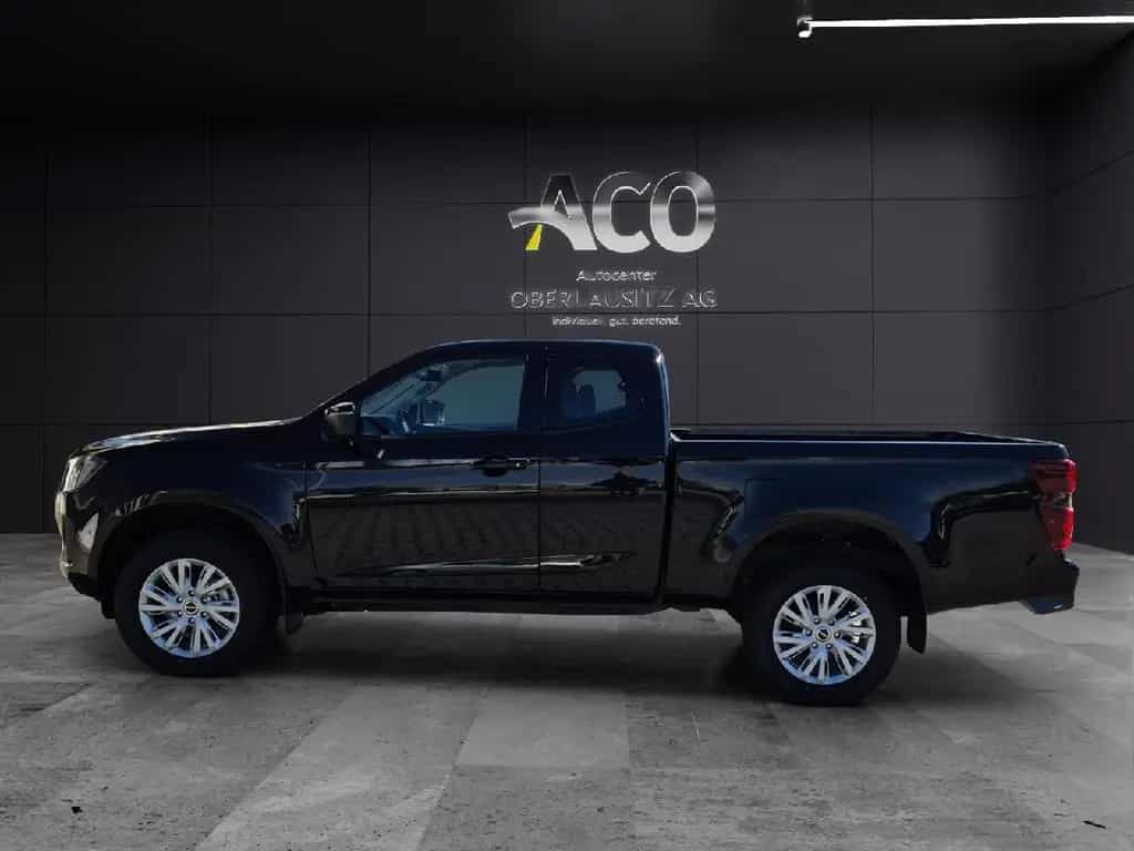 Isuzu D-Max Space Cab 4WD LS null-photo-1