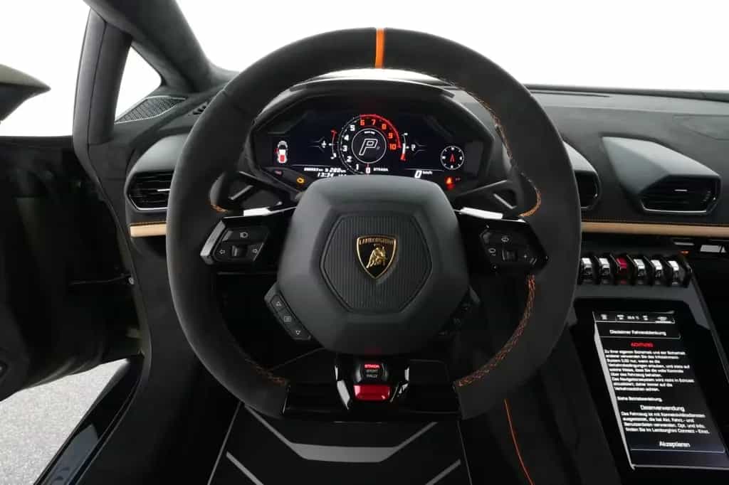 Lamborghini Huracán Huracan Sterrato Carbon AUT Kam. LED Navi PDC 06/2024-photo-19