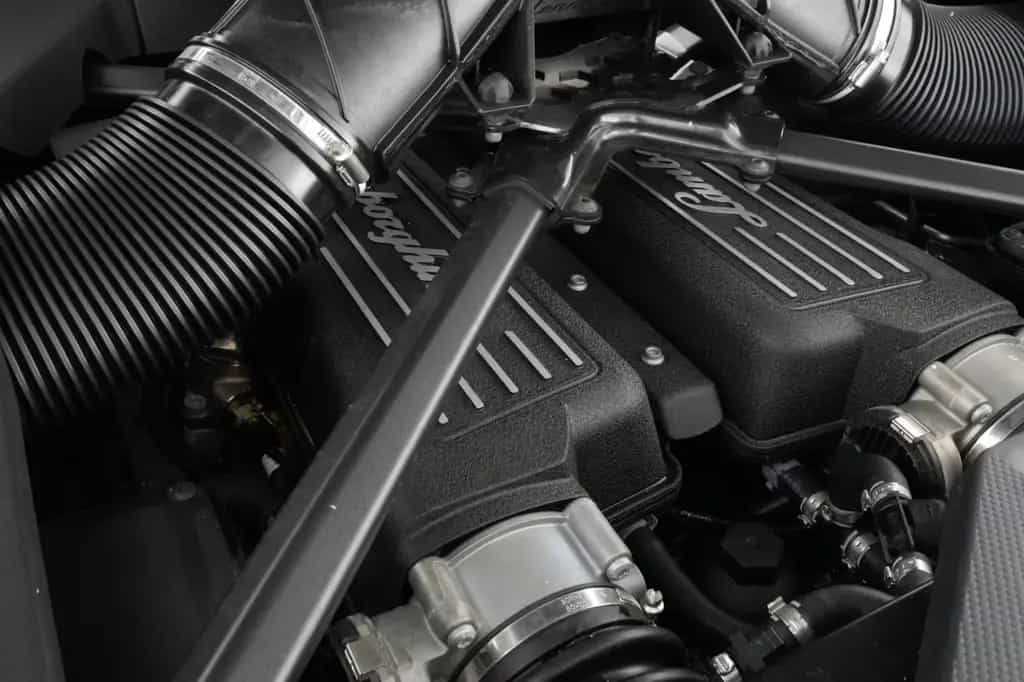 Lamborghini Huracán Huracan Sterrato Carbon AUT Kam. LED Navi PDC 06/2024-photo-23