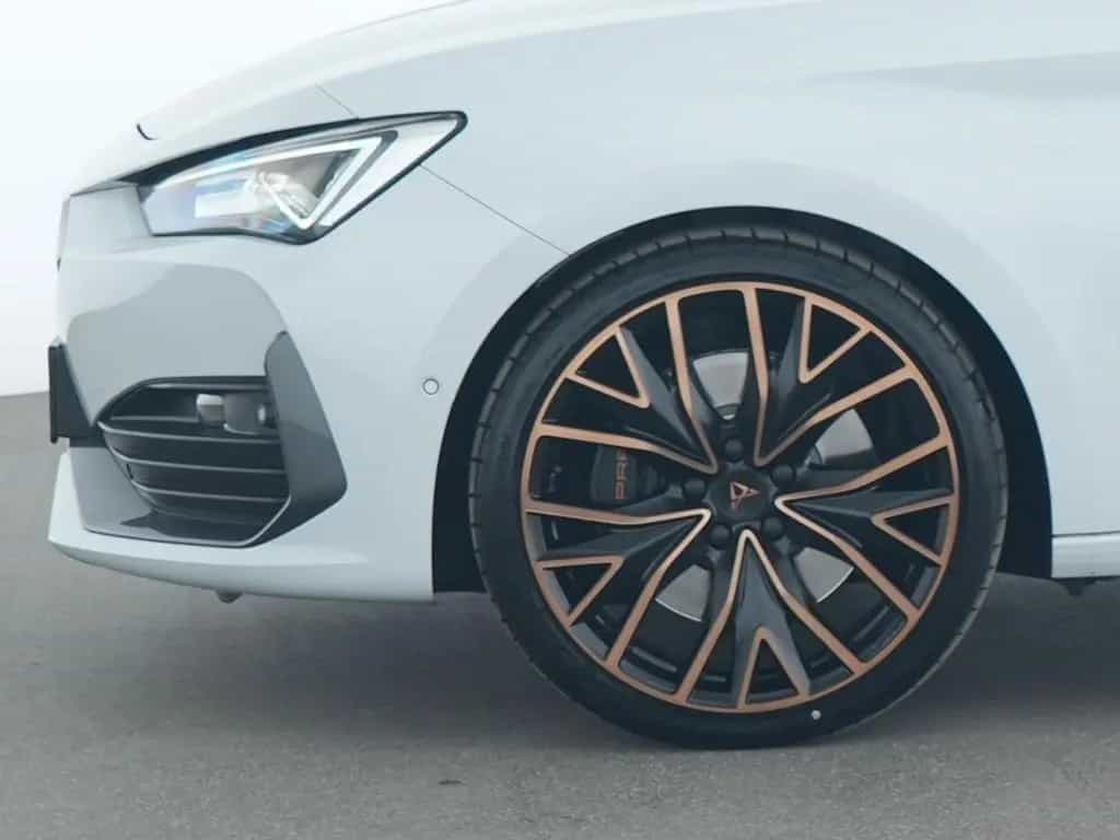 Cupra Leon VZ BeatsAudio|Navi|ACC|Kamera|CarPlay|LED 03/2024-photo-13