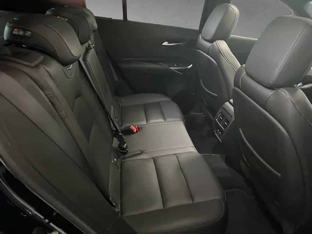 Cadillac XT4 Premium Luxury AWD HUD 11/2022-photo-12