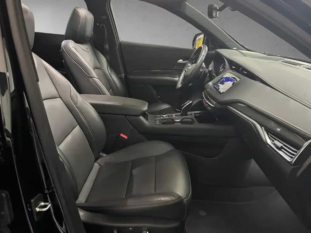 Cadillac XT4 Premium Luxury AWD HUD 11/2022-photo-14