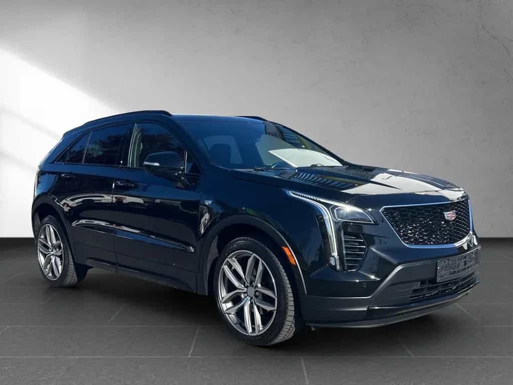 Cadillac XT4 Premium Luxury AWD HUD 11/2022-photo-2
