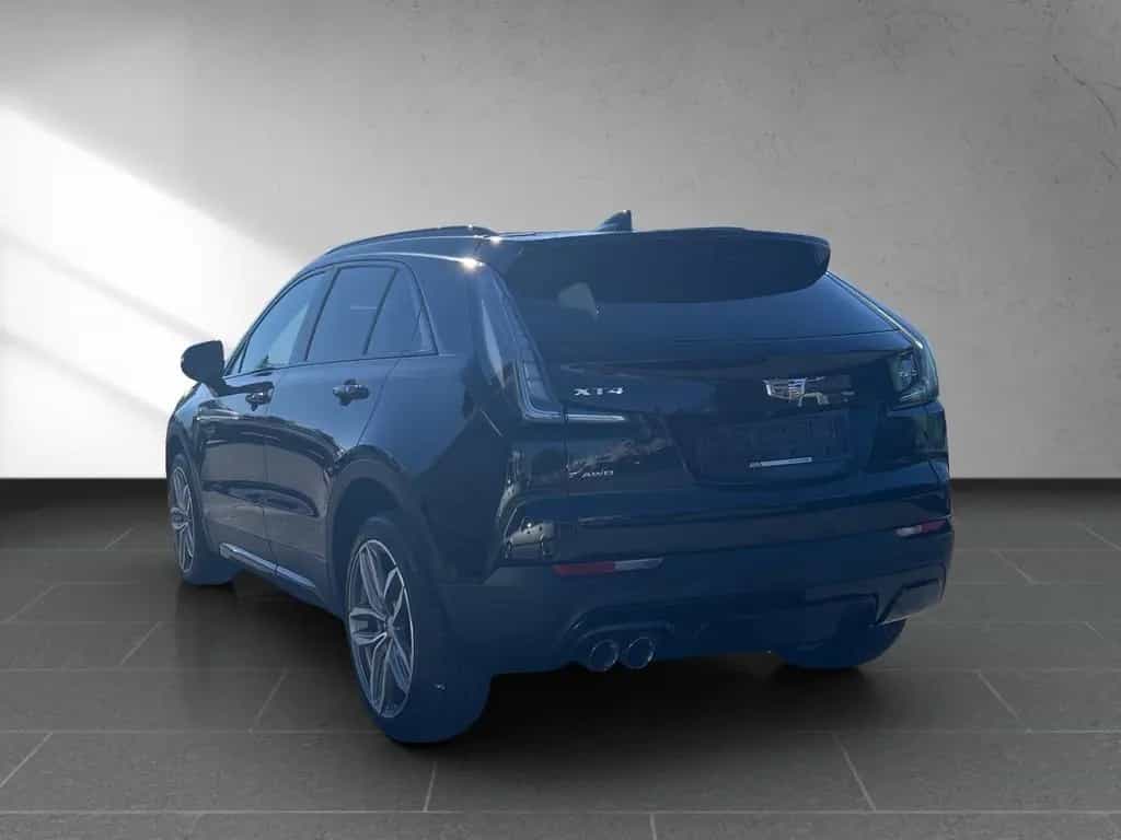 Cadillac XT4 Premium Luxury AWD HUD 11/2022-photo-6