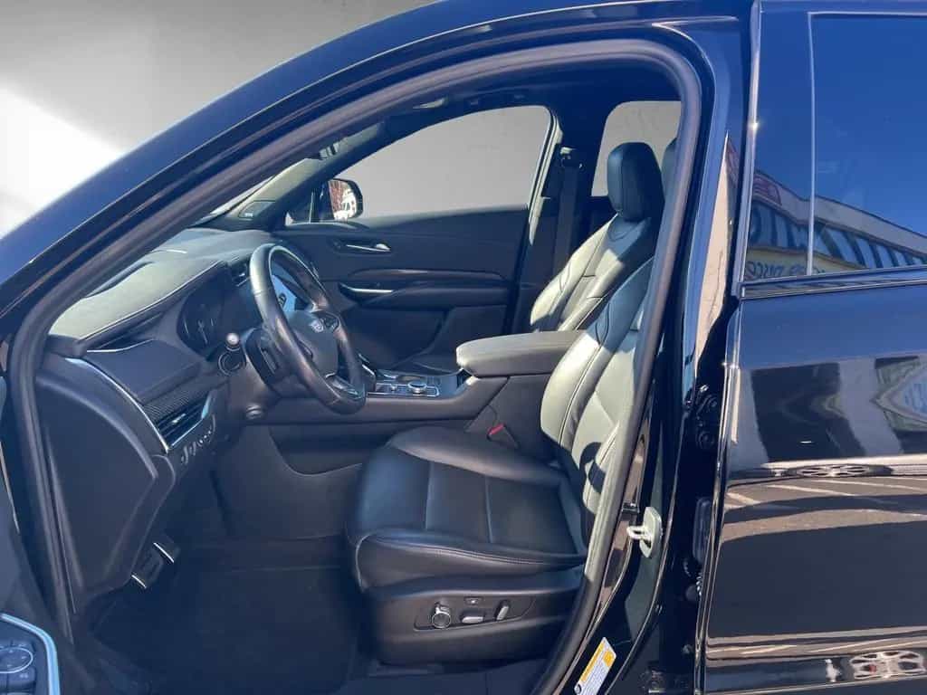Cadillac XT4 Premium Luxury AWD HUD 11/2022-photo-7