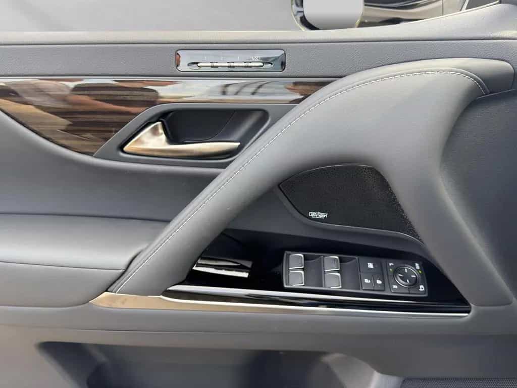 Lexus LX 500 D Luxury Mark Levinson+Full Options 03/2025-photo-11