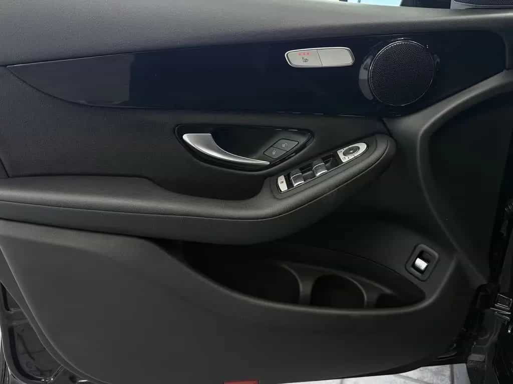 Mercedes-Benz GLC 300 4Matic Exclusive, LED, Leder, Kamera 10/2017-photo-12