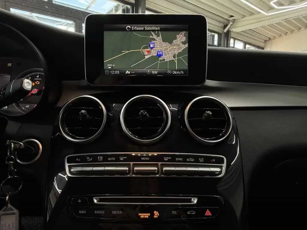 Mercedes-Benz GLC 300 4Matic Exclusive, LED, Leder, Kamera 10/2017-photo-9