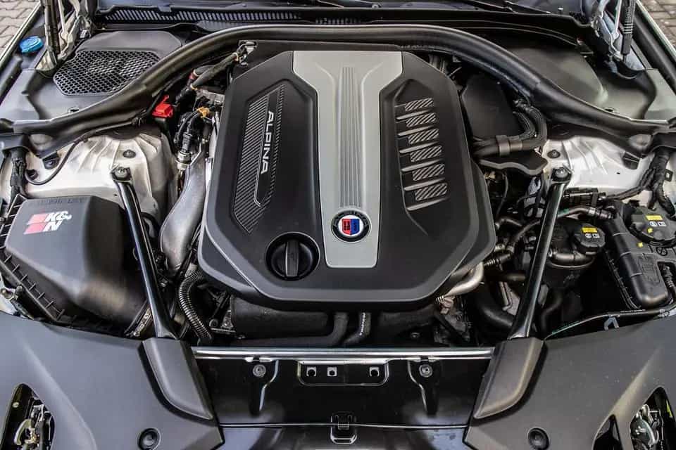 ALPINA D5 S Touring HeadUp Pano AHK H/K 360Â° SHZ Klima 04/2018-photo-15