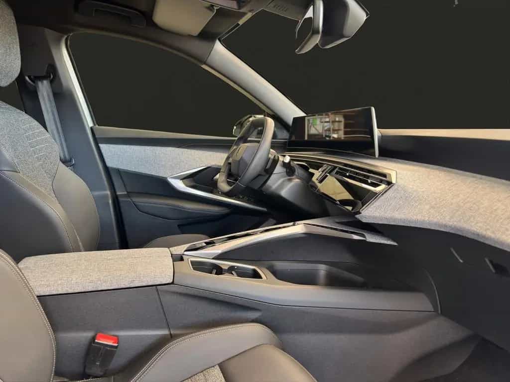 Peugeot 3008 Allure 1.2 145 eDSC6 Hybrid PDC/RFK/SHZ/LED 03/2025-photo-4