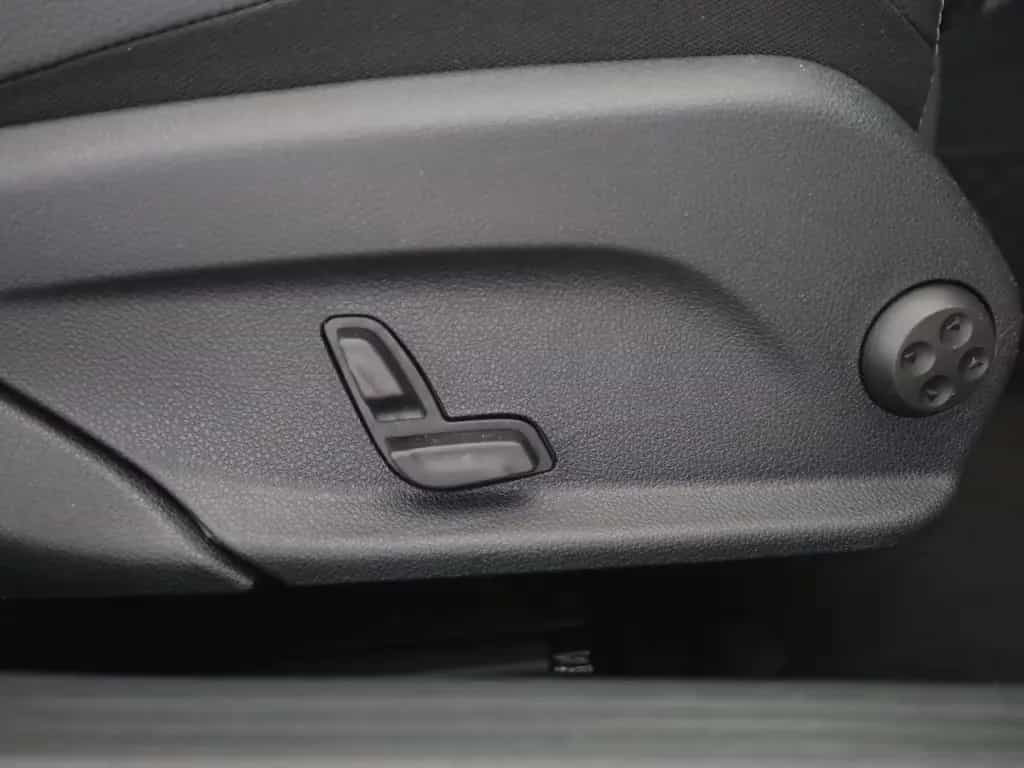 Mercedes-Benz C-Class 180 Exclusive Avantgarde AHK Kamera LED 05/2020-photo-18