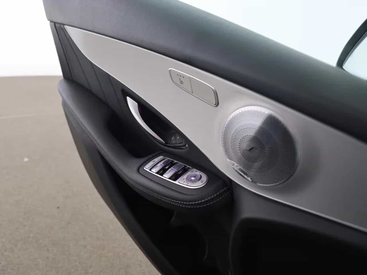 Mercedes-Benz GLC-Class 220 07/2020-photo-13