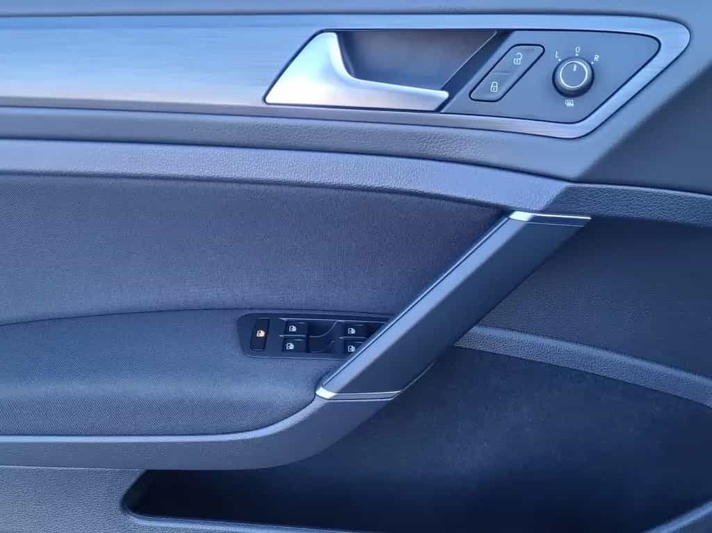 Volkswagen Golf VII Lim. Comfortline BMT *Tempomat*1.Hand* 06/2017-photo-16