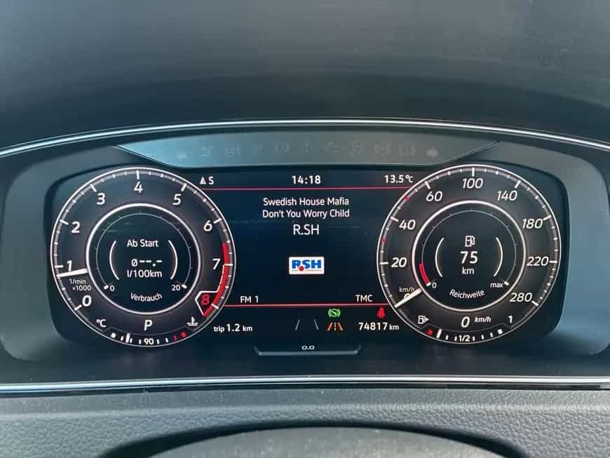 Volkswagen Golf GTI 2,0 TSI DSG Performance AHK Kamera ACC 05/2020-photo-12