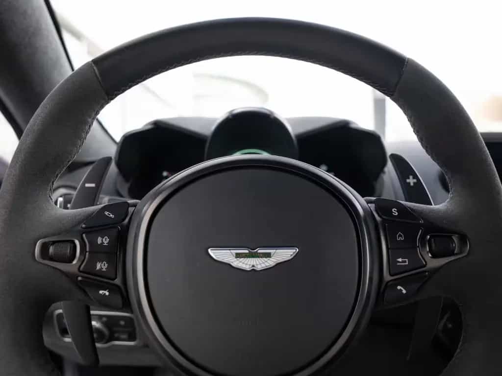 Aston Martin V8 Vantage F1 Edition 12/2022-photo-10