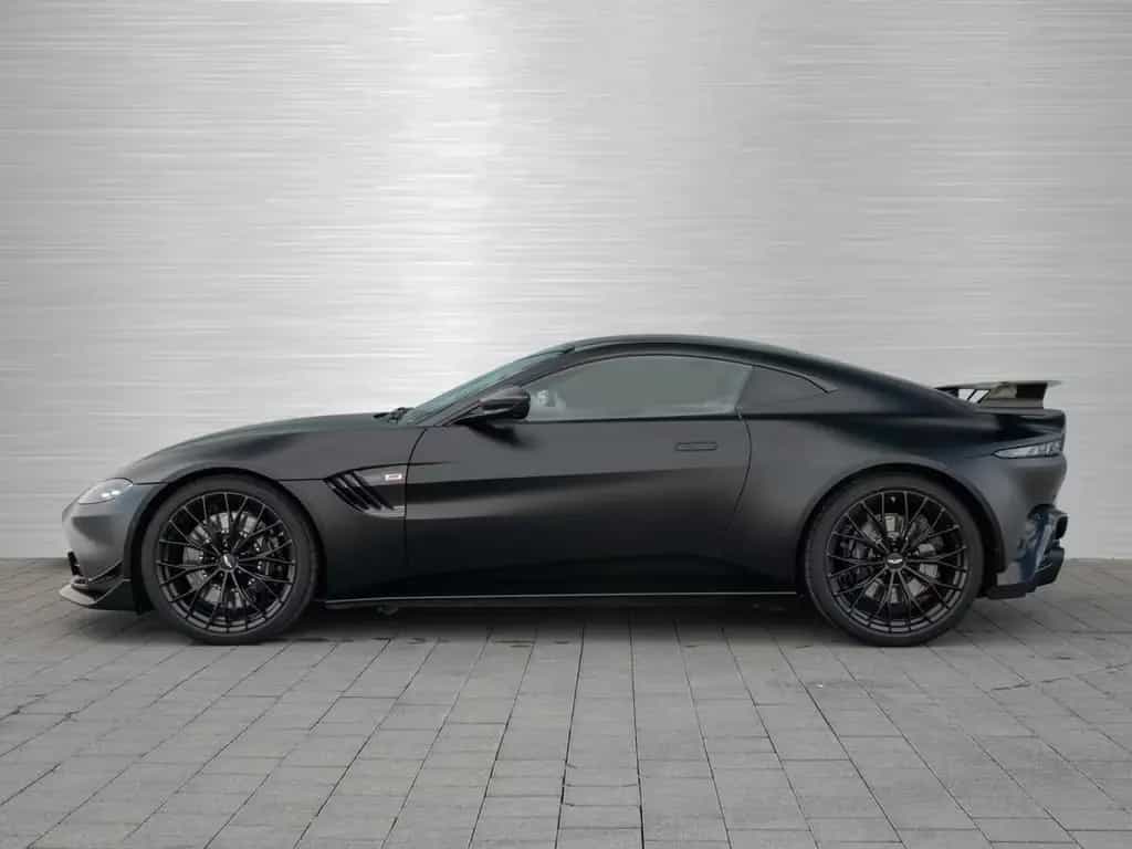 Aston Martin V8 Vantage F1 Edition 12/2022-photo-12
