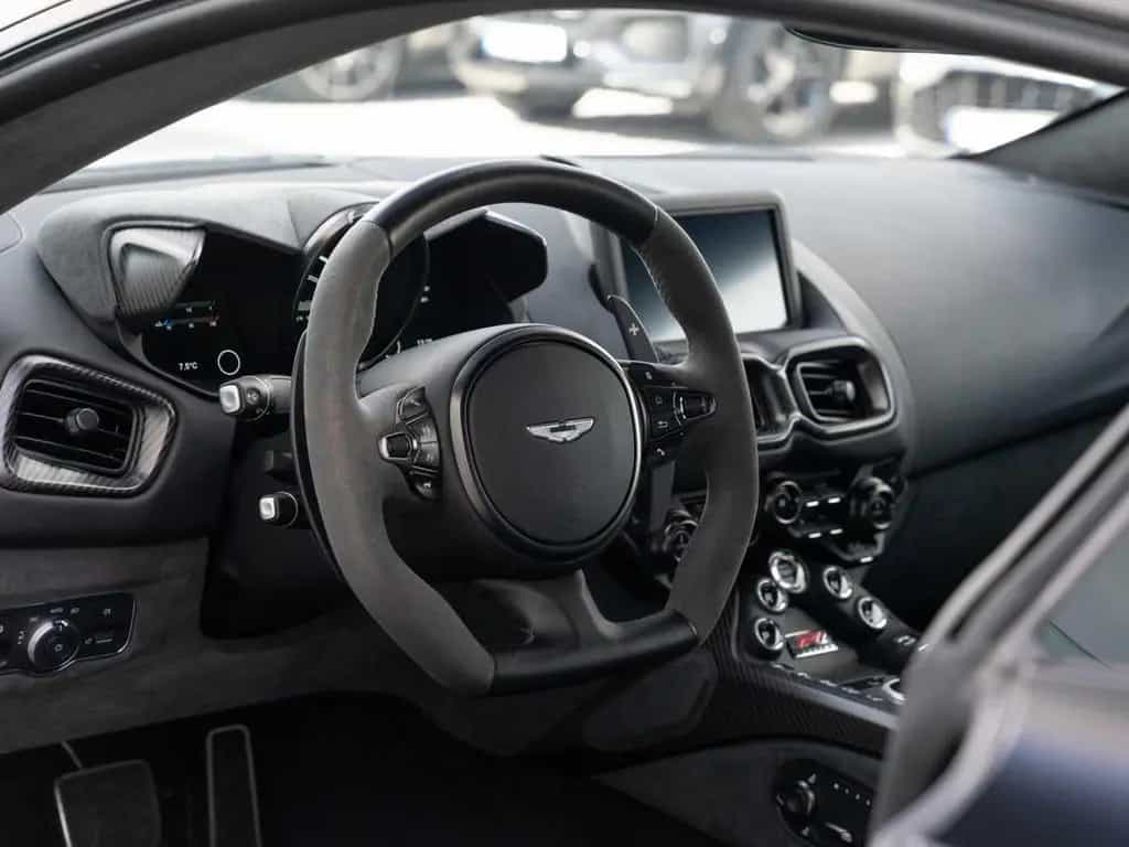 Aston Martin V8 Vantage F1 Edition 12/2022-photo-25