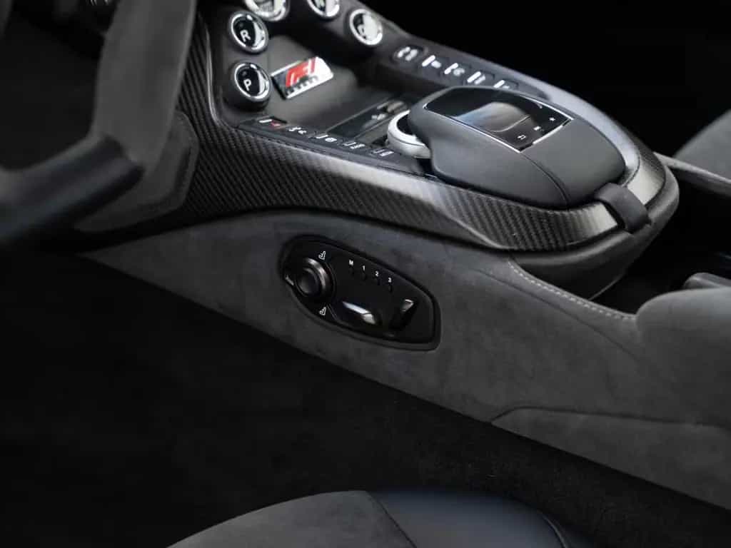 Aston Martin V8 Vantage F1 Edition 12/2022-photo-27
