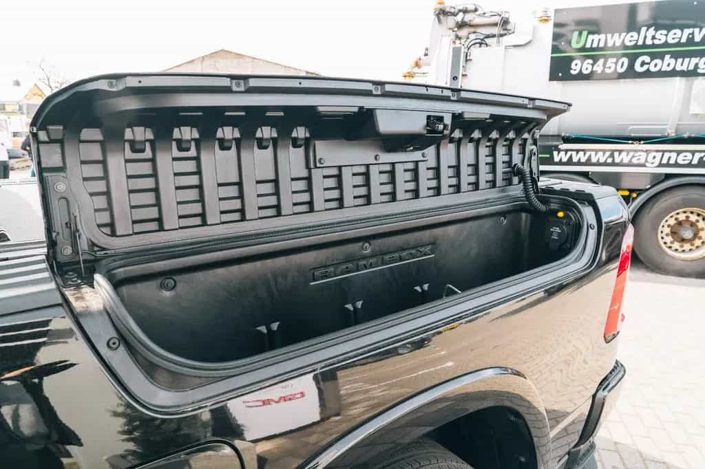 Dodge RAM 1500 CrewCab Tungsten-3,0l HO,RamBox,NAP,UBS 01/2026-photo-24