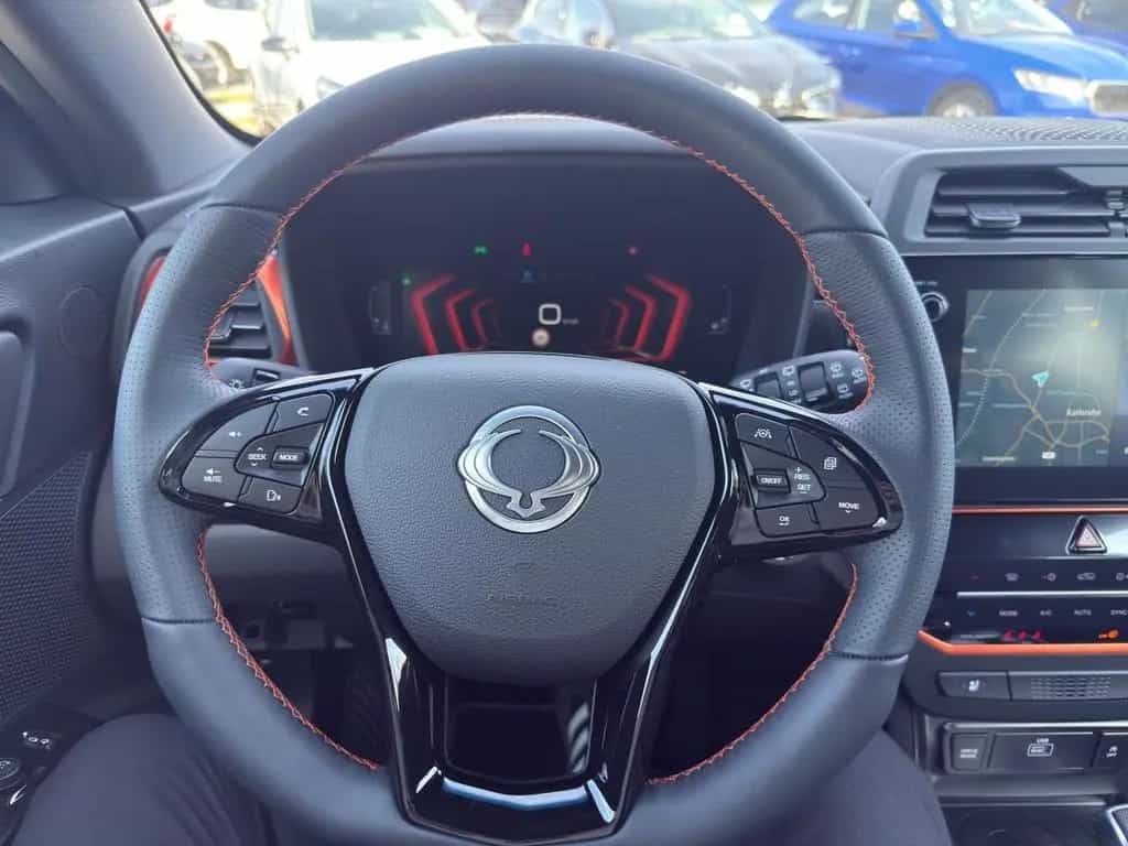 KGM Tivoli 1.5 2WD Limited 50 *LED/SHZ/RFK/App/PDC* null-photo-11