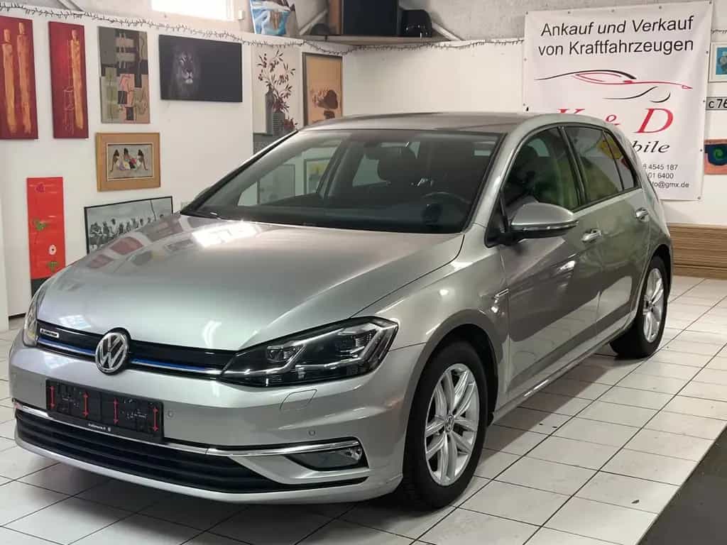 Volkswagen Golf VII Lim. Comfortline BlueMotion LED Digi 11/2019-photo-0
