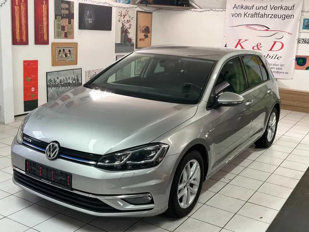 Volkswagen Golf VII Lim. Comfortline BlueMotion LED Digi 11/2019-photo-8