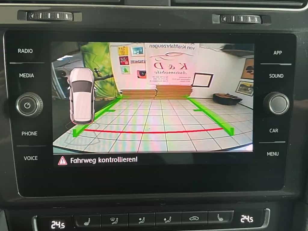 Volkswagen Golf VII Lim. Comfortline BlueMotion LED Digi 11/2019-photo-9