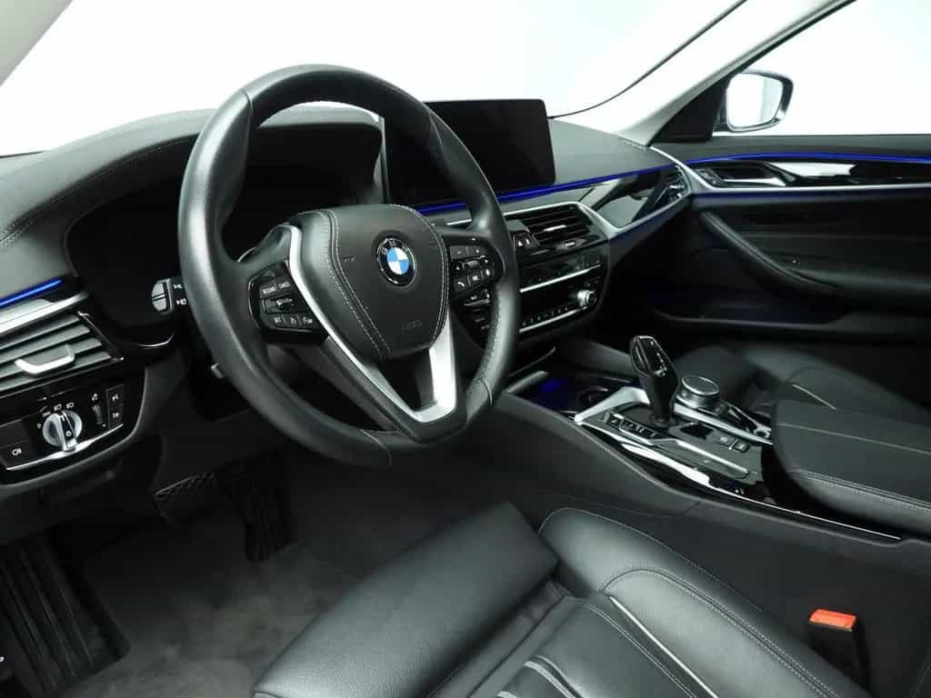 BMW 5 Series 520 5 Serie Sedan 520i | LED | Leder | navi | Co 03/2023-photo-11