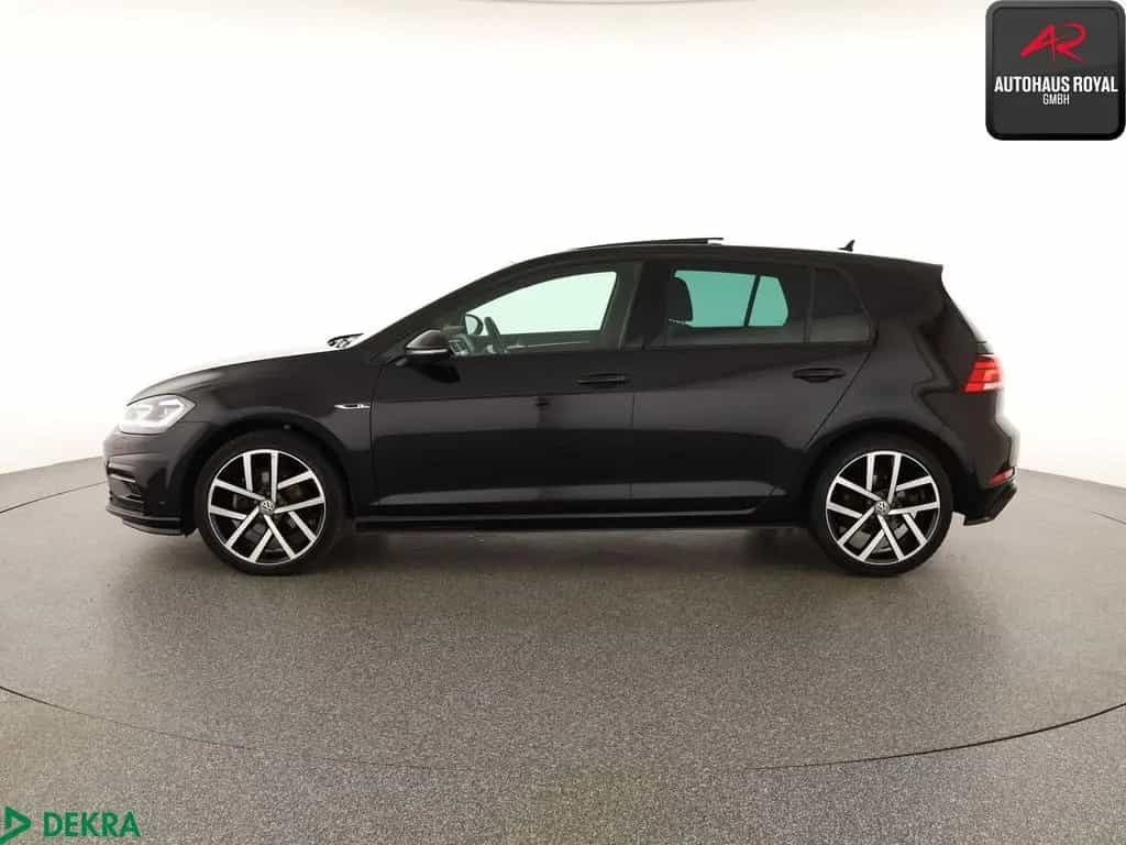 Volkswagen Golf VII 1.5 TSI R LINE PANORAMA,1.HAND,AMBIENTE 10/2018-photo-1