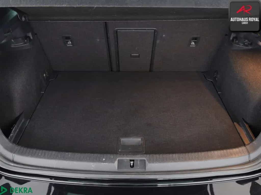 Volkswagen Golf VII 1.5 TSI R LINE PANORAMA,1.HAND,AMBIENTE 10/2018-photo-12