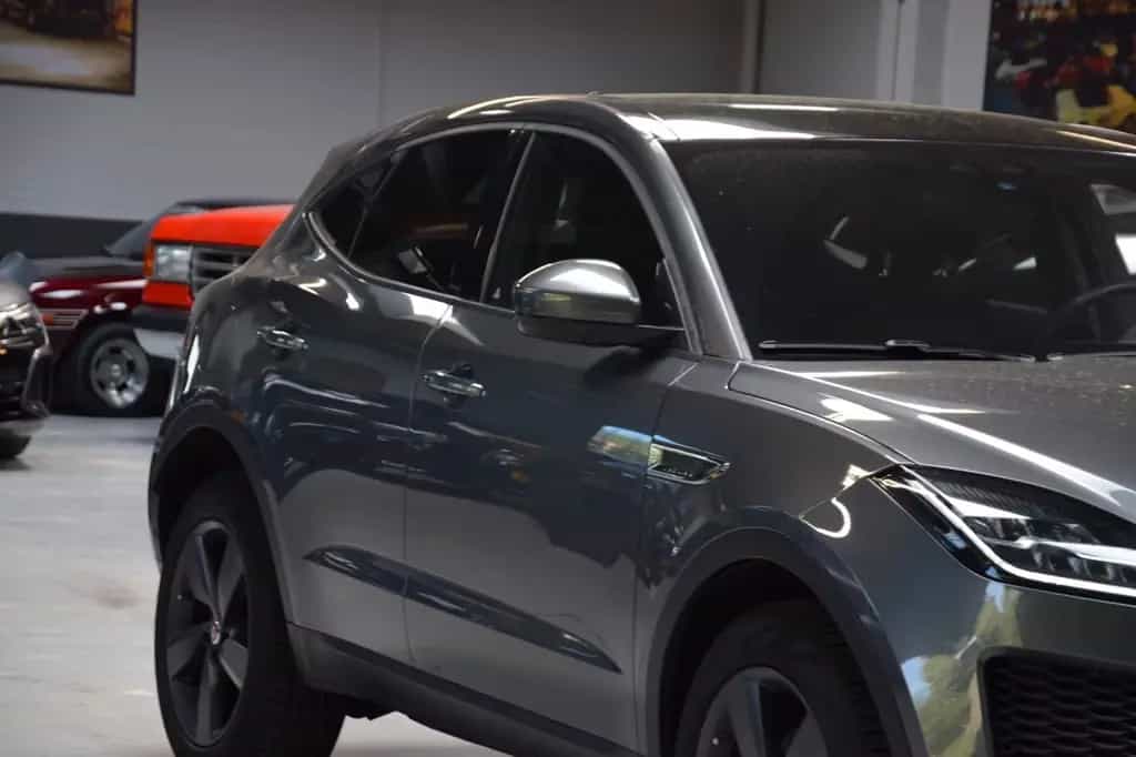 Jaguar E-Pace Motorschade Diesel-180 AWD SE R-Dynamic 03/2019-photo-12