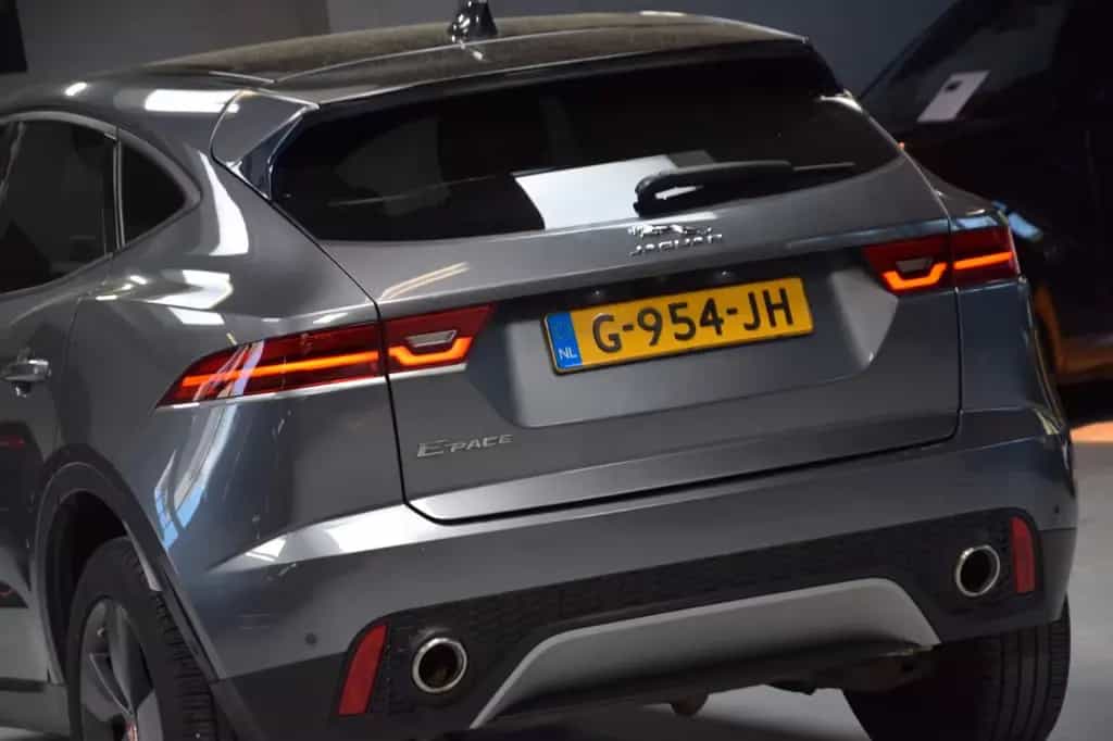 Jaguar E-Pace Motorschade Diesel-180 AWD SE R-Dynamic 03/2019-photo-17