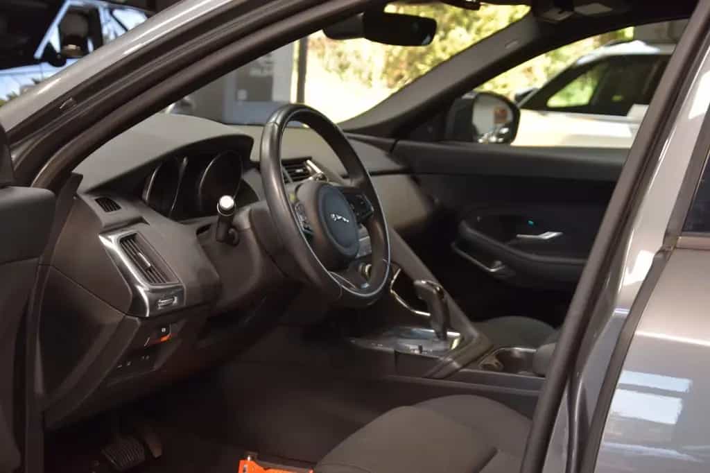 Jaguar E-Pace Motorschade Diesel-180 AWD SE R-Dynamic 03/2019-photo-5
