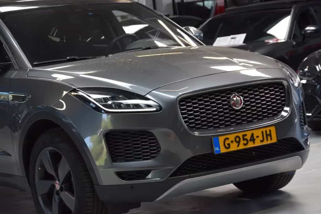 Jaguar E-Pace Motorschade Diesel-180 AWD SE R-Dynamic 03/2019-photo-6