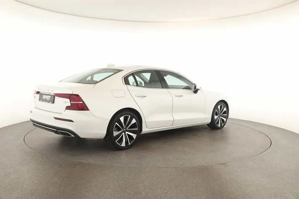 Volvo S60 B4 Inscription LED Pano Navi HK ACC STHZ 360 01/2022-photo-27