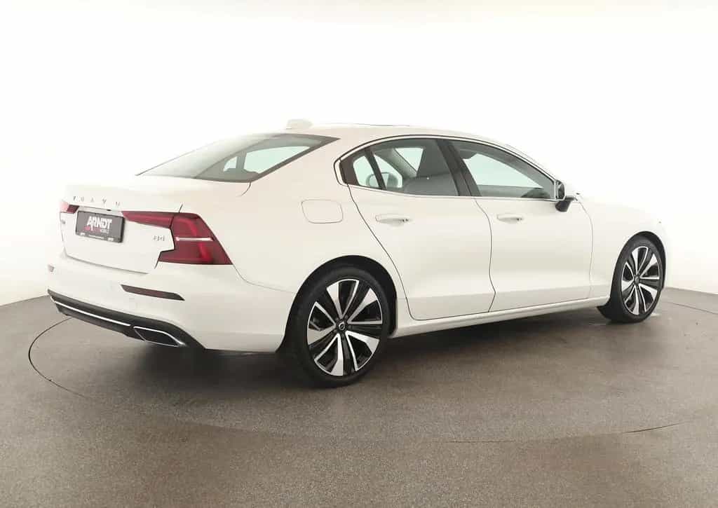 Volvo S60 B4 Inscription LED Pano Navi HK ACC STHZ 360 01/2022-photo-4