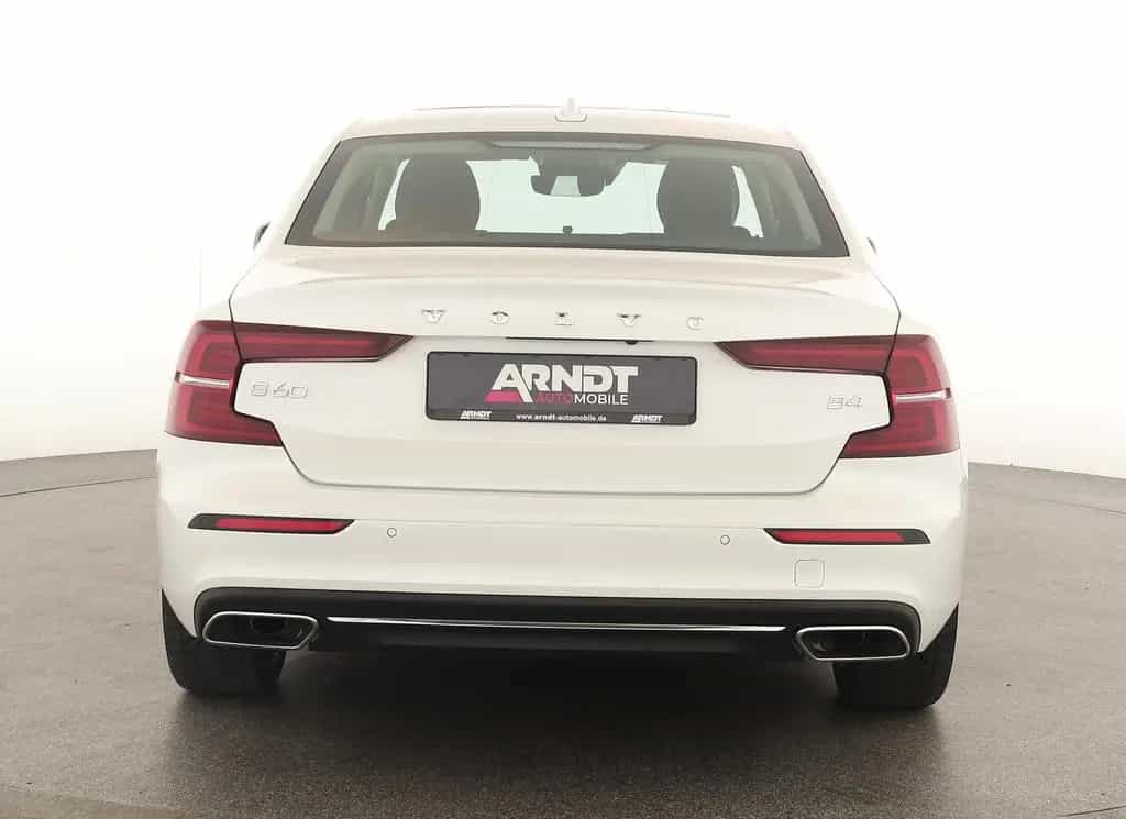 Volvo S60 B4 Inscription LED Pano Navi HK ACC STHZ 360 01/2022-photo-5