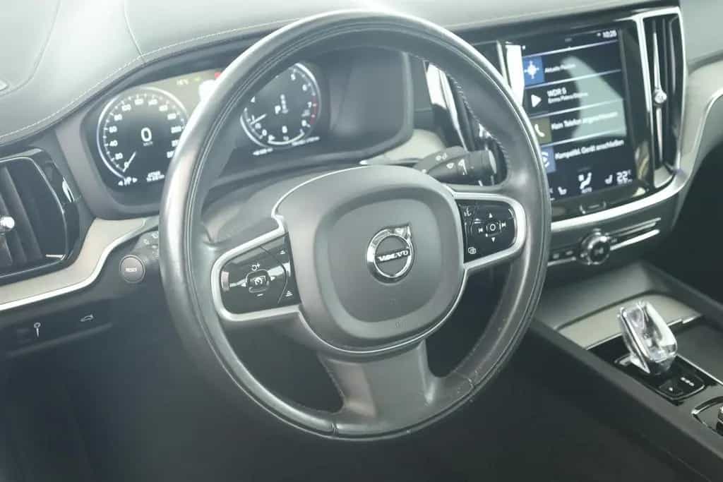 Volvo S60 B4 Inscription LED Pano Navi HK ACC STHZ 360 01/2022-photo-8