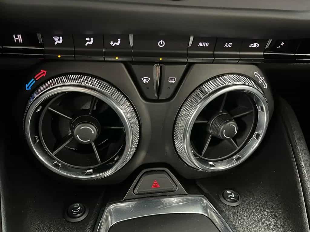 Chevrolet Camaro SS *6,2l V8 / ZL1 /Klappenauspuff/ LED/ A 10/2022-photo-18