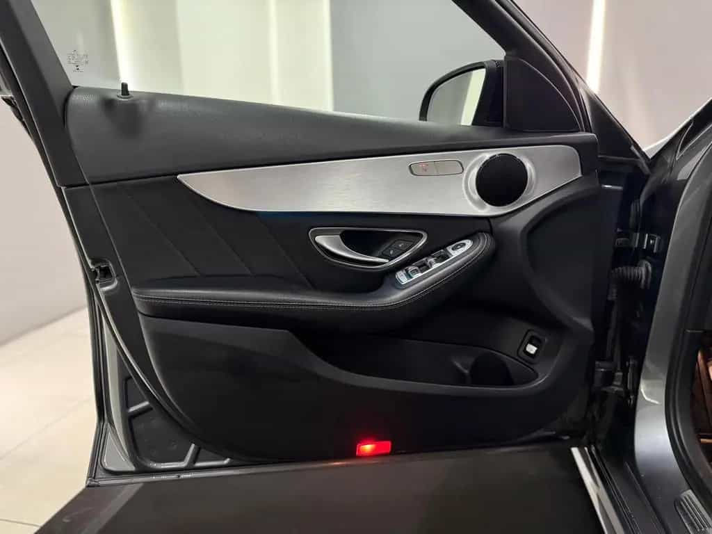 Mercedes-Benz C-Class 250 T Edition C AMG-LINE*PANO*NIGHT*LED*AHK* 06/2018-photo-12