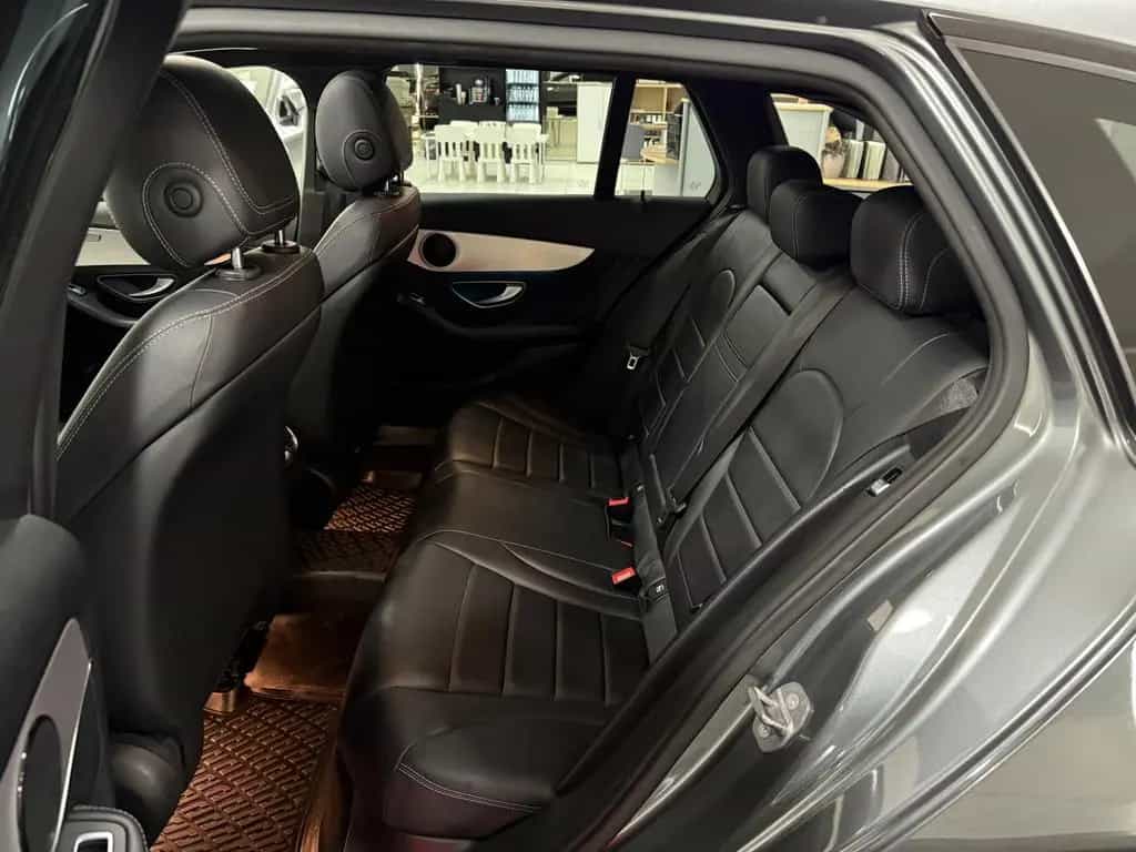 Mercedes-Benz C-Class 250 T Edition C AMG-LINE*PANO*NIGHT*LED*AHK* 06/2018-photo-20